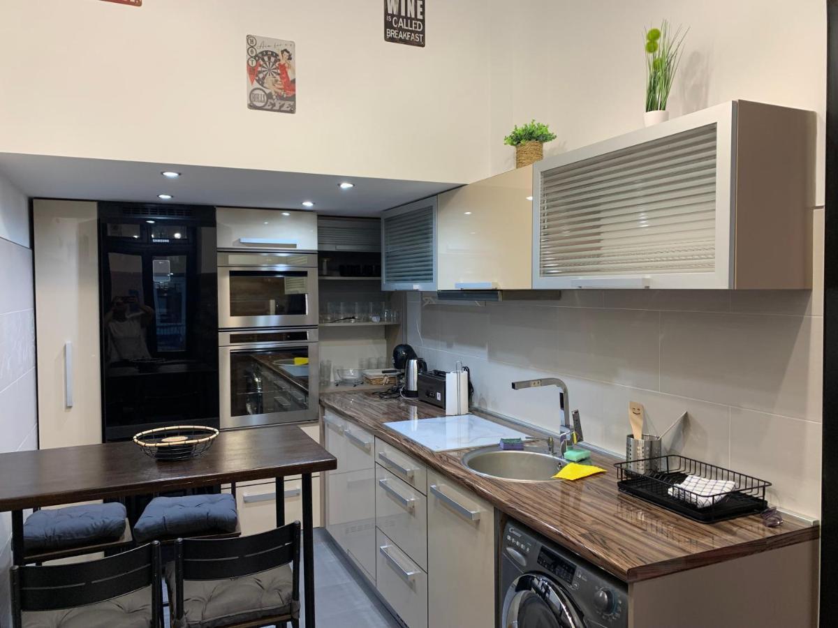 Akacfaapartman Budapest Exteriör bild