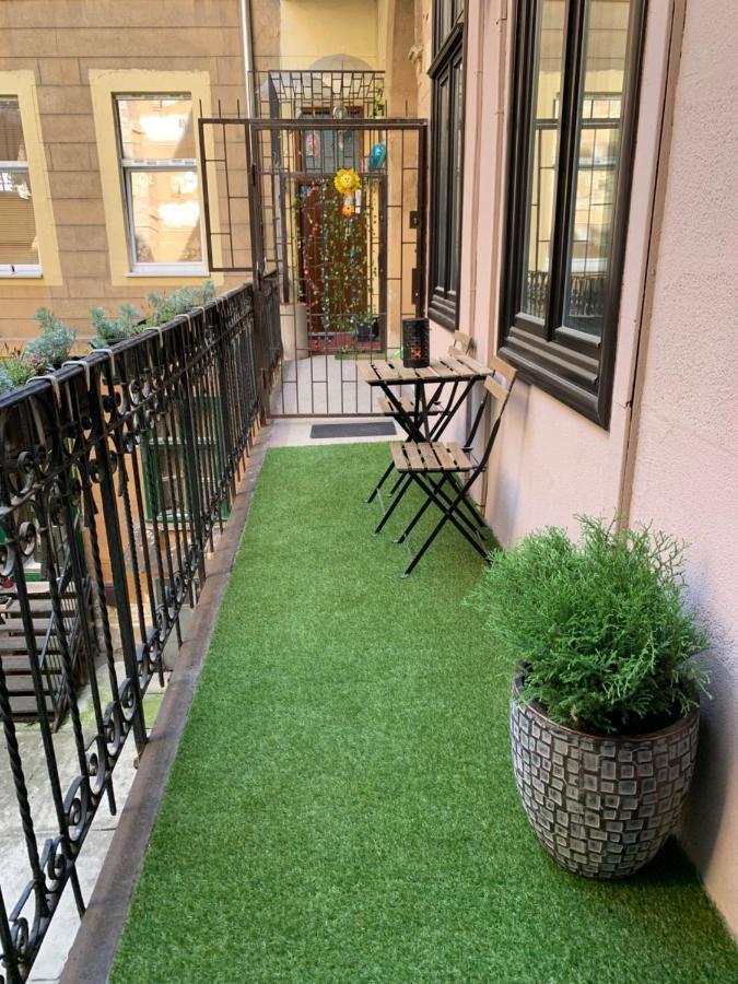 Akacfaapartman Budapest Exteriör bild